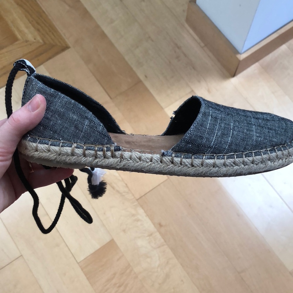 Toms Katalina Black Chambray Tie Espadrilles